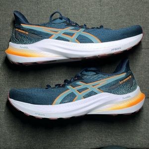 Asics Gt-2000 Mens US Size 10 D Width.